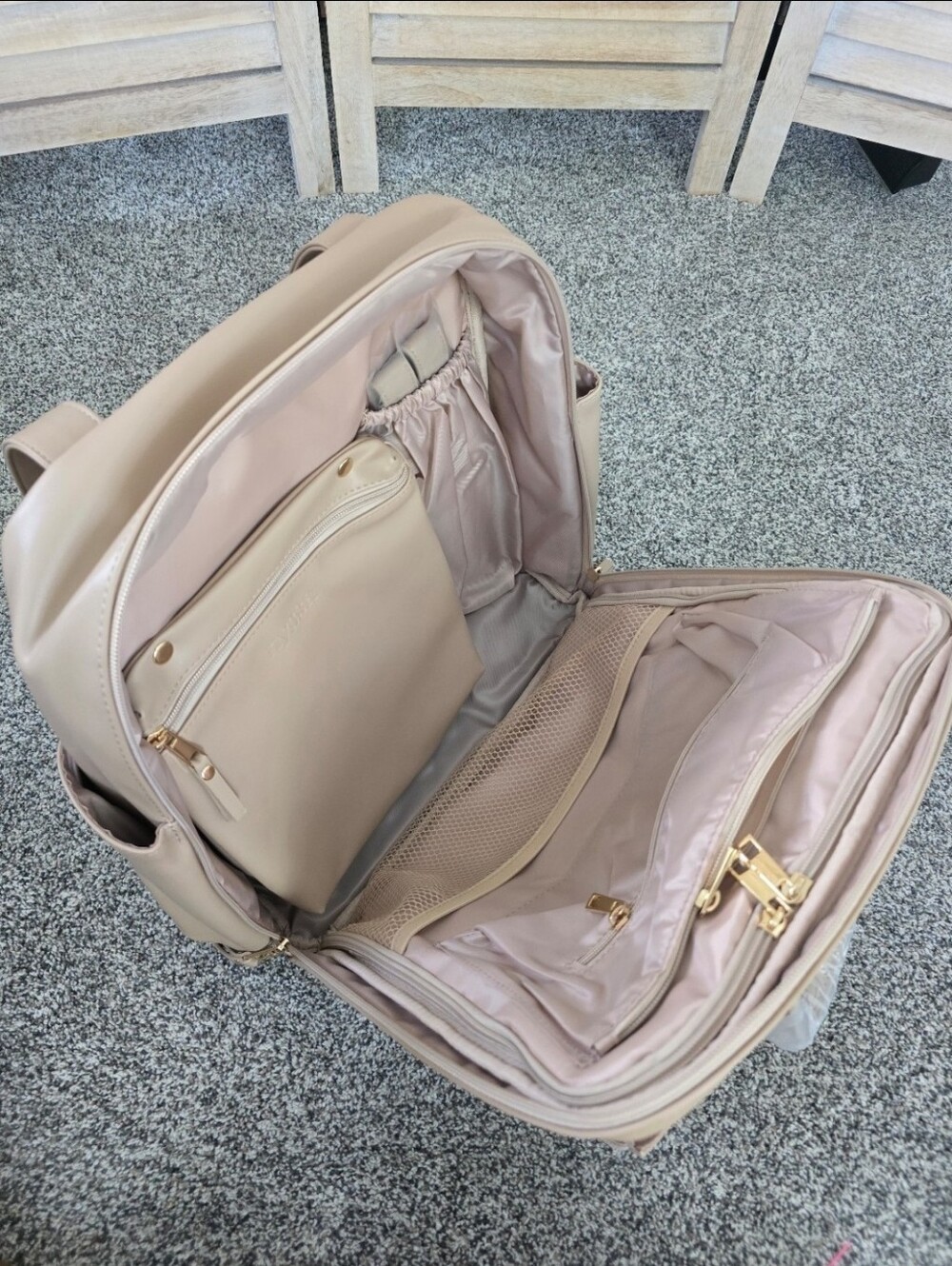 Nyssa Mother Diaper Backpack Shoulder Bag Tote Champagne Cream New - Picture 3 of 6